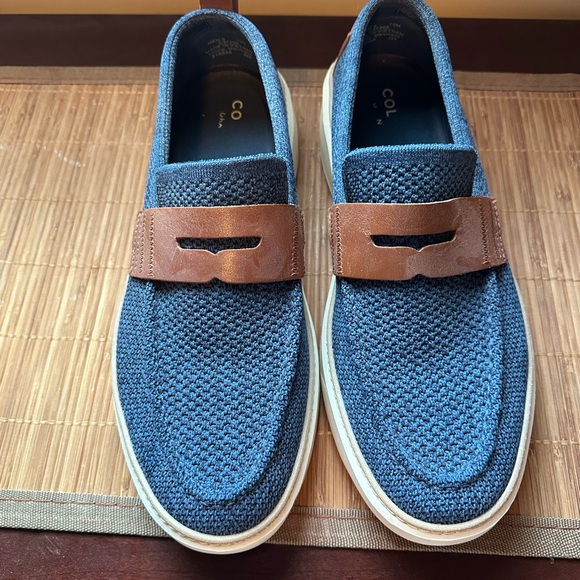 Cole Haan Men's Textured Blue Loafers with Tan Strap - Picture 1 of 5